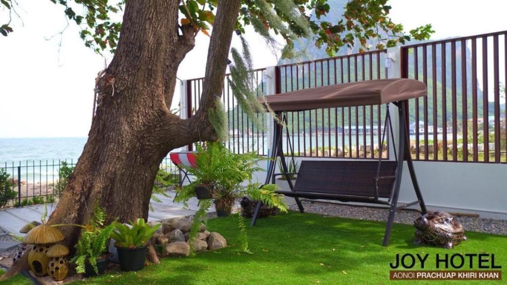 Joy Hotel Прачуап Кири Кан Екстериор снимка