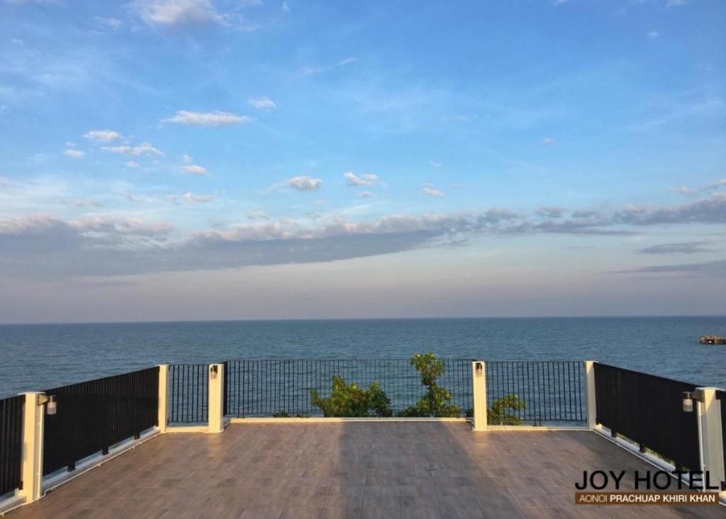 Joy Hotel Прачуап Кири Кан Екстериор снимка
